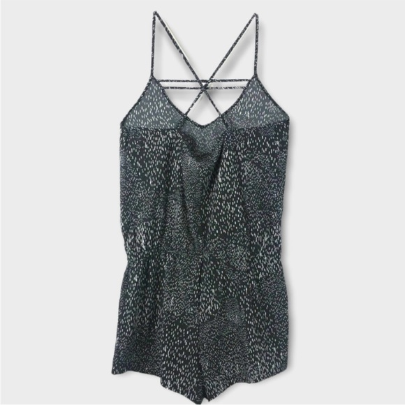 Fabletics Black & White Joel Constellation Print Black White Romper  Large - Picture 7 of 13
